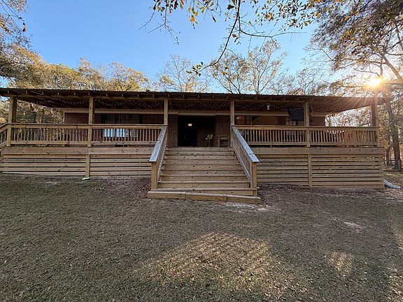 3rd image of 158 Irene Dr