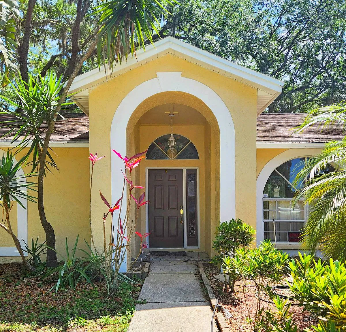 3 bed, 1690 sqft, $2,200 — Photo 3