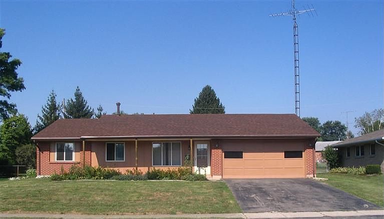 1st image of 1933 Southlawn Dr