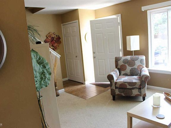 3rd image of 8227 Dartmouth Dr