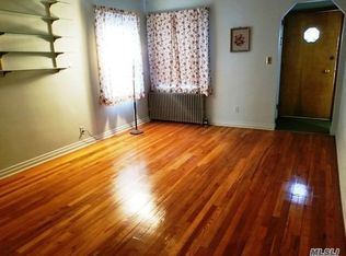 25428 84th Rd, Floral Park, NY 11001