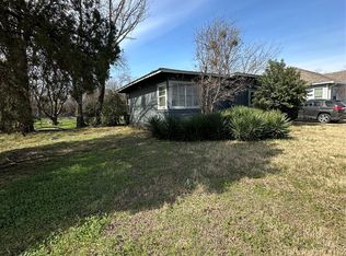 1032 Osborne Ln, Fort Worth, TX 76112