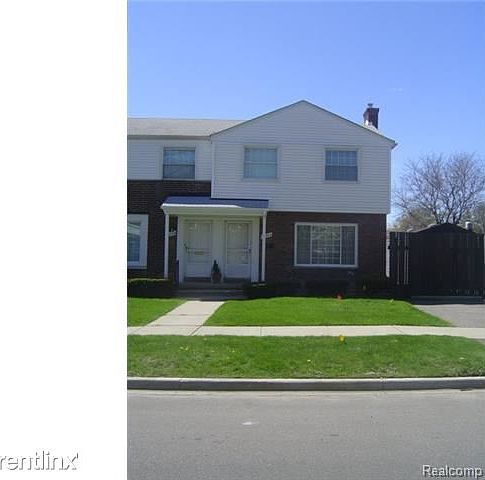 1st image of 23300 Edsel Ford Ct