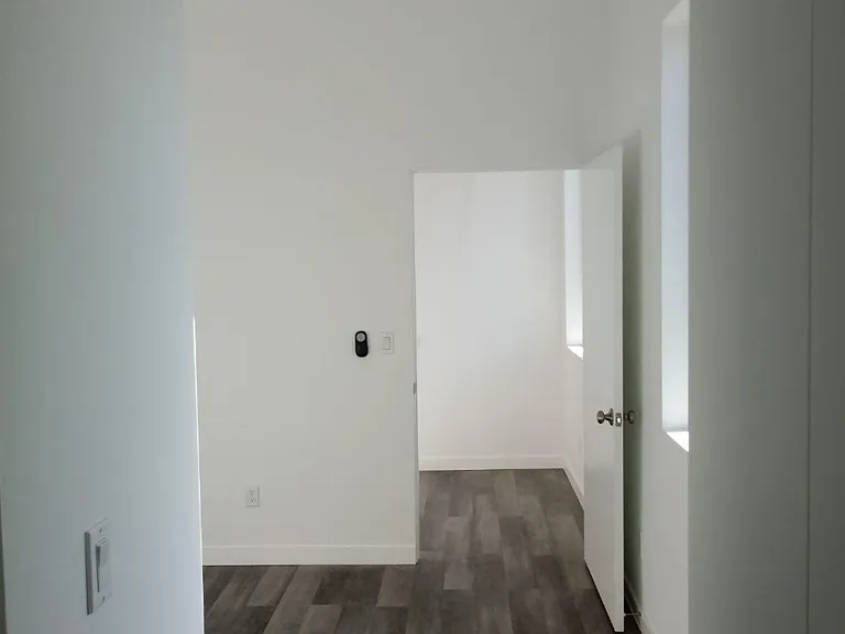 1563 Tremont St #1/4 — Photo 10