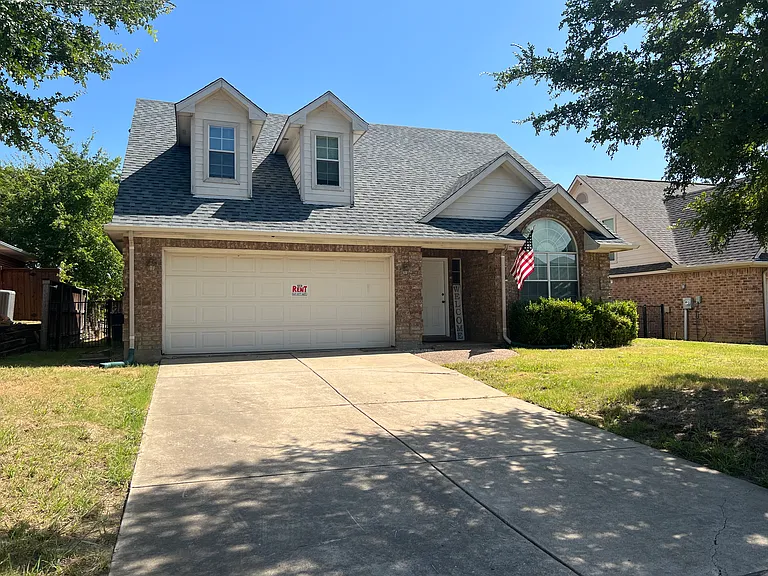 313 Timbercreek Ct — Photo 1