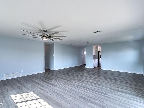 4th image of 307 Emory Dr