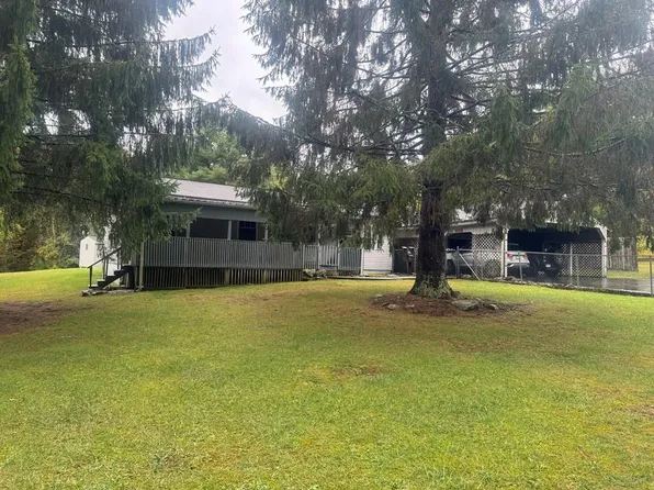 127 Homemont Dr, Cool Ridge, WV 25825