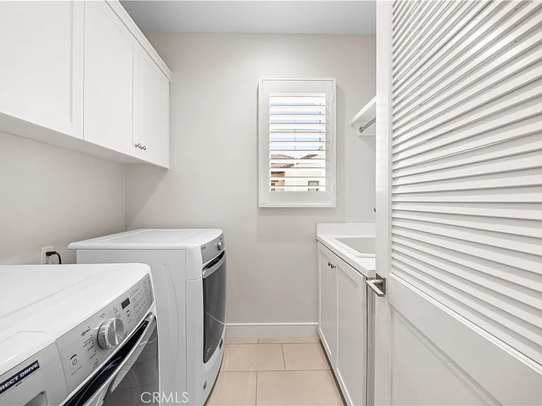 164 Villa Rdg — Photo 23
