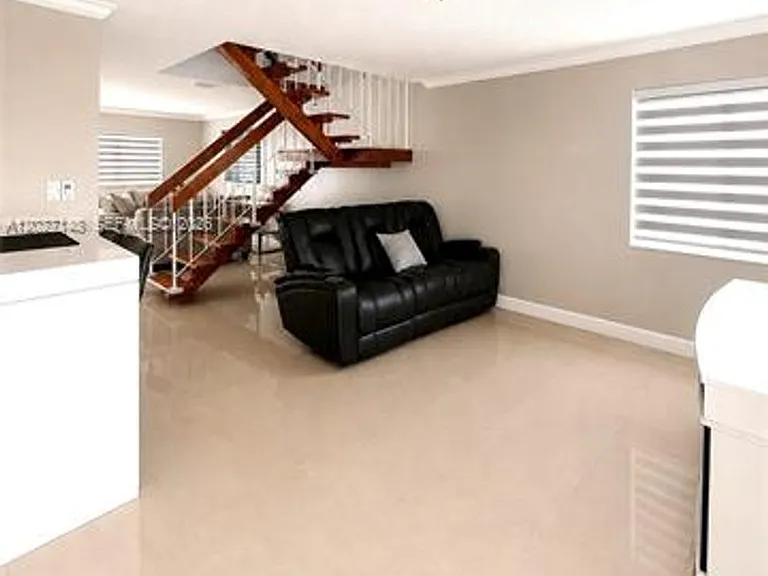 12295 SW 10th Ter — Photo 8