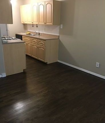 5th image of 148 Artist Lake Dr