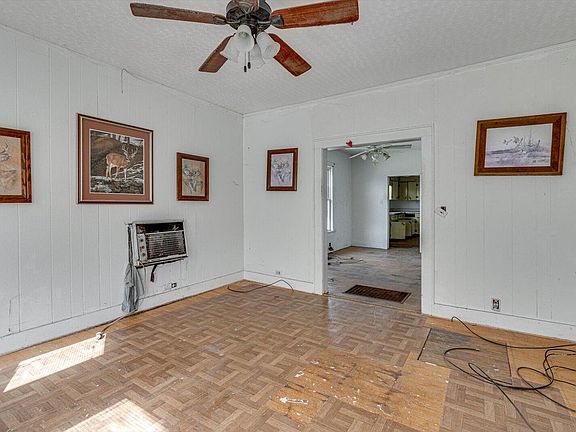 3rd image of 1300 S Cedar Ave