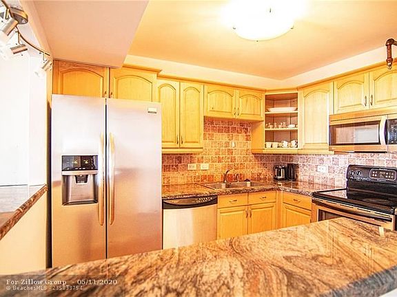 5th image of 20505 E Country Club Dr APT 1839
