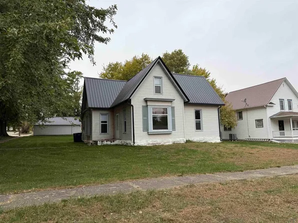 402 5th St, Ireton, IA 51027