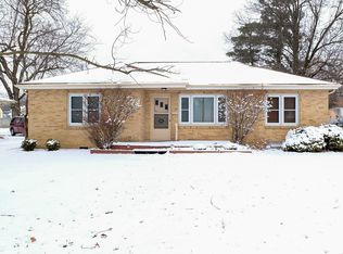 7101 Douglas Ave, Urbandale, IA 50322