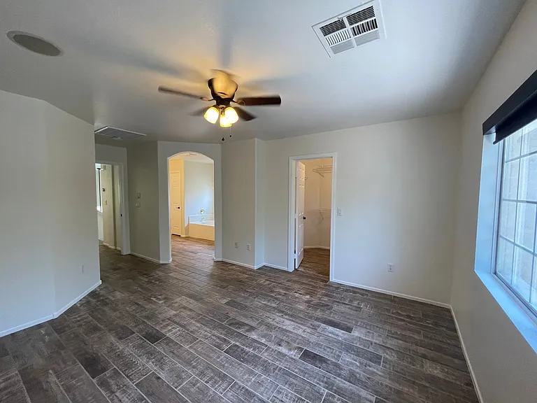 11016 Linden Leaf Ave — Photo 11