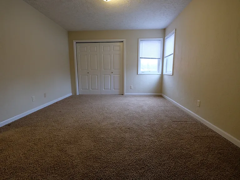 807 N Fell Ave — Photo 8