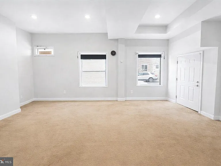 3701 E Lombard St — Photo 7