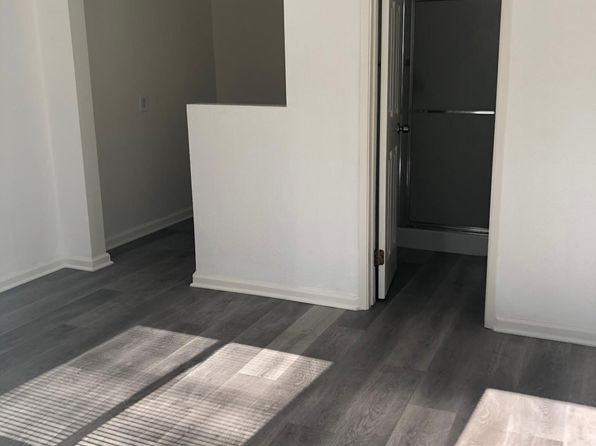 2911 2nd St APT 2