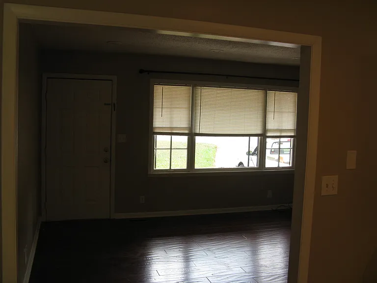 600 Larry Dr — Photo 13