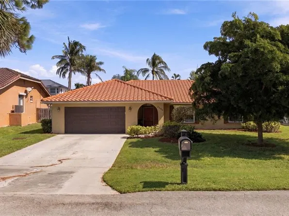 27152 Edenbridge CT, BONITA SPRINGS, FL 34135