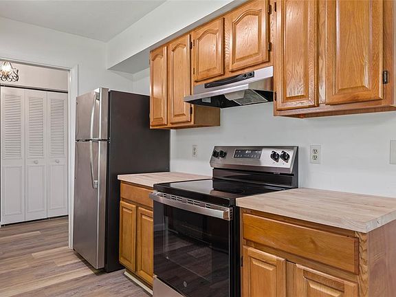 5th image of 6401 SW 78th St