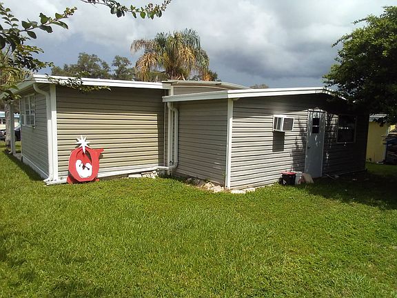5th image of 4714 Goldfinch Dr