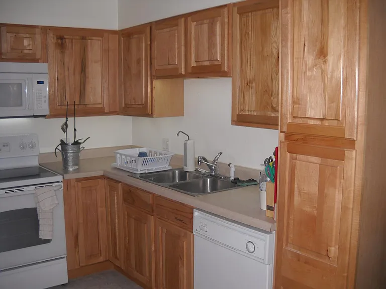 3055 Trinity Dr #428 — Photo 5