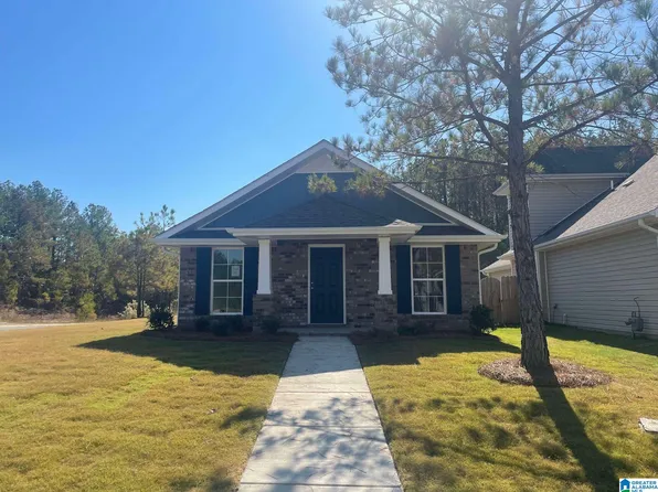 1294 Village Trl, Calera, AL 35040