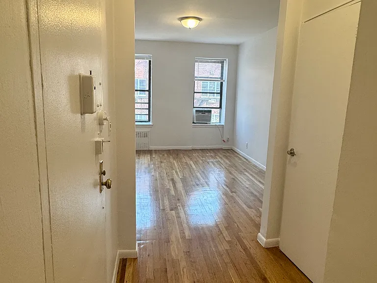 430 E 83rd St #4A — Photo 10
