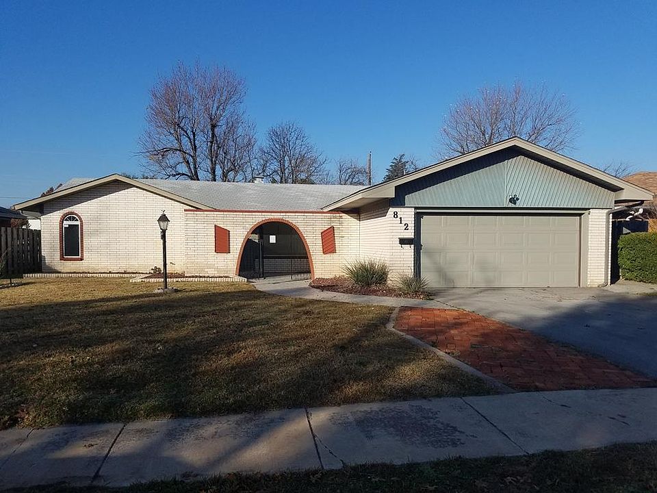 1st image of 812 NW 50th St