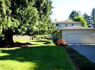 811 NE 9th St, North Bend, WA 98045