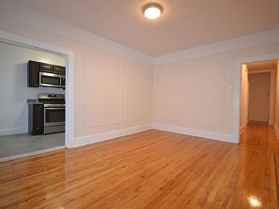 3rd image of 4011 79th St APT 4B