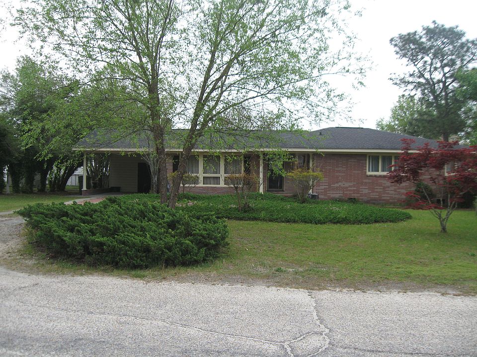 1st image of 1039 E Lake Dr