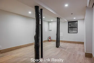 Rented by Space Link Realty
