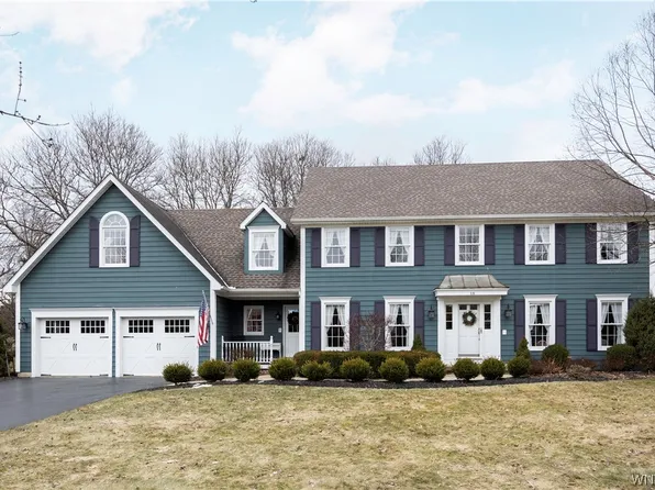 18 Braunview Way, Orchard Park, NY 14127