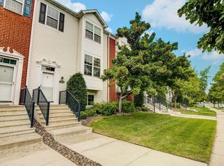 1470 Savanna Dr, Shakopee, MN 55379