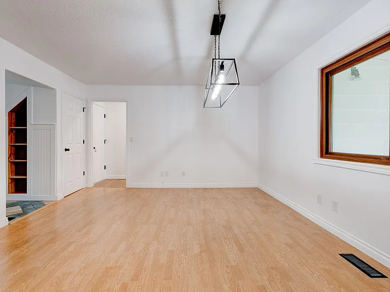 508 E Mission Dr — Photo 21