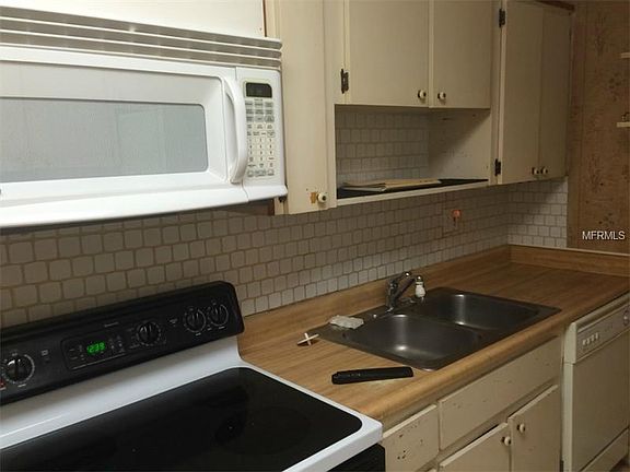 3rd image of 895 N Village Dr #104