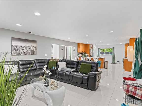 3rd image of 1752 S Anhinga Ln