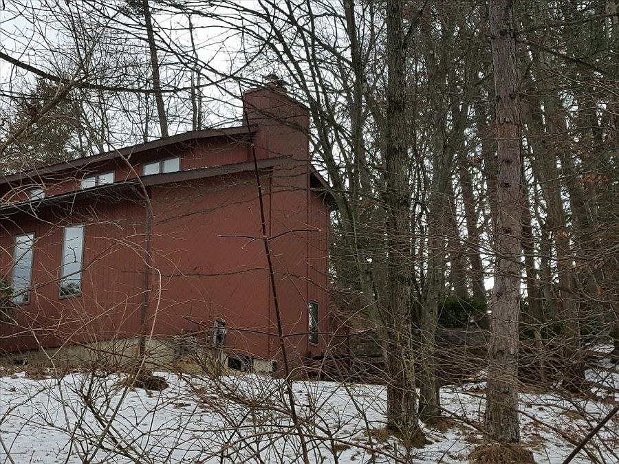 2nd image of 124 Denise Dr