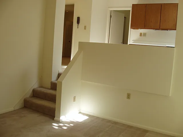261 Shady Ave #13 — Photo 3