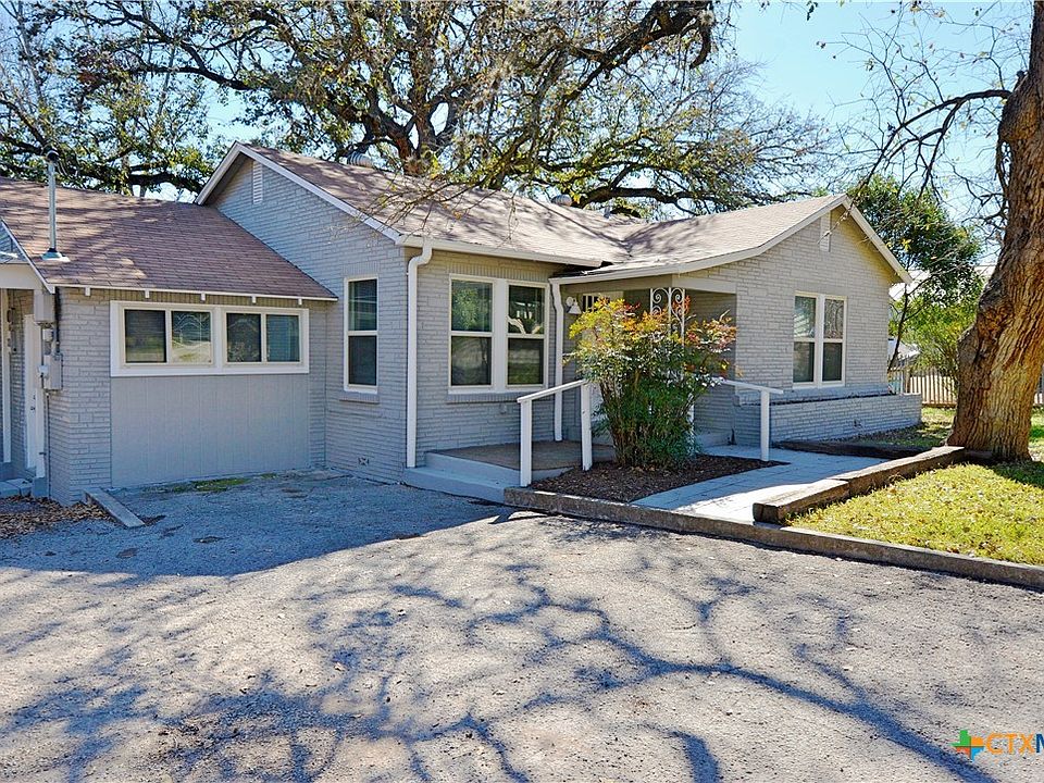 1st image of 1323 Cedar Elm St