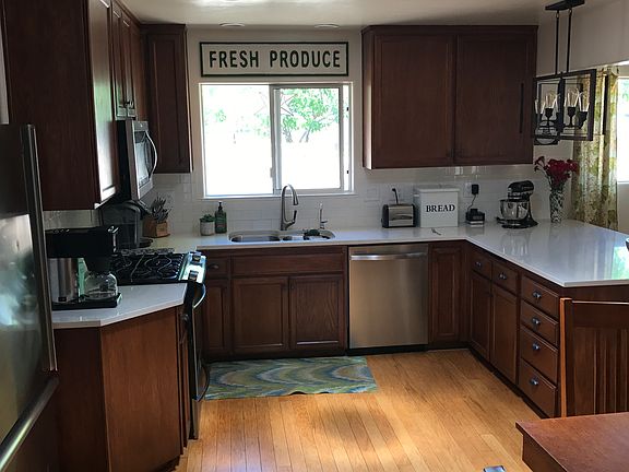 2nd image of 141 Oakmont Ave