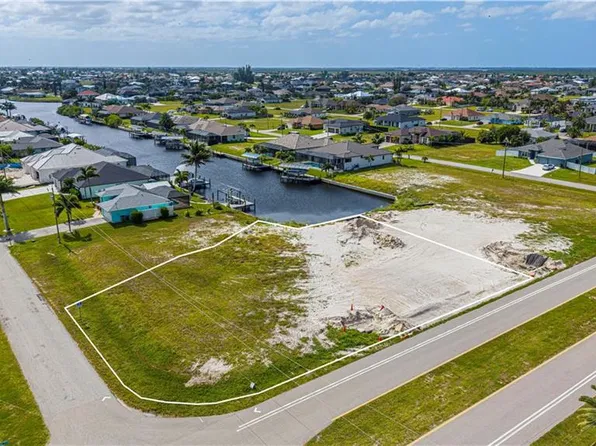 3604 Gulfstream PKWY, CAPE CORAL, FL 33993