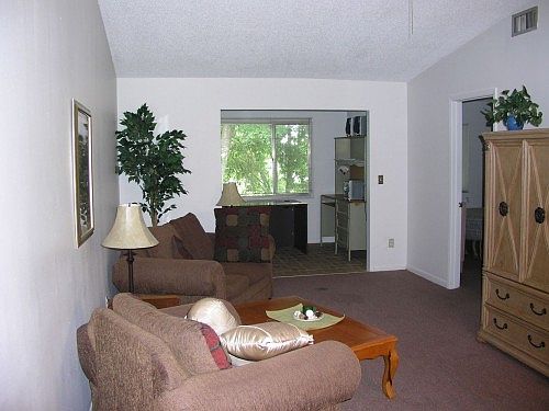 3rd image of 2025 San Marcos Dr SE APT 36
