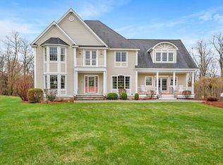 215 Lexington Rd, Dracut, MA 01826