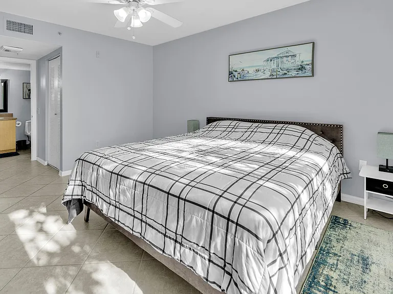 214 Villa Cir #214 — Photo 12