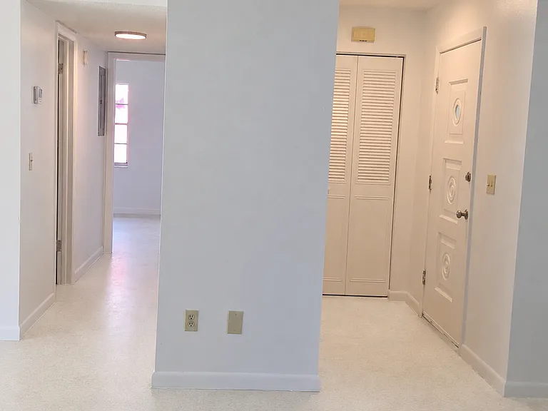 6908 Fern Cir — Photo 9