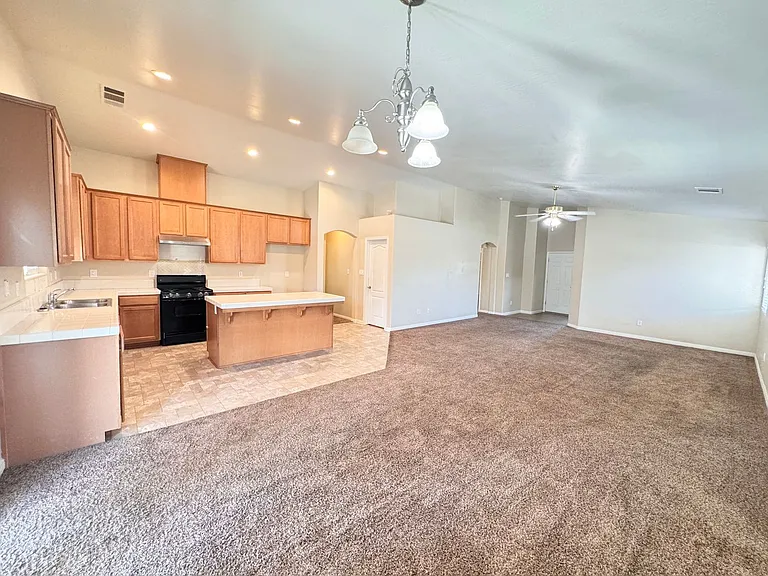 2517 Basque Hills Dr — Photo 6