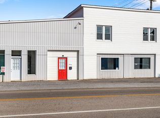 900 Mulberry St #B, Loudon, TN 37774